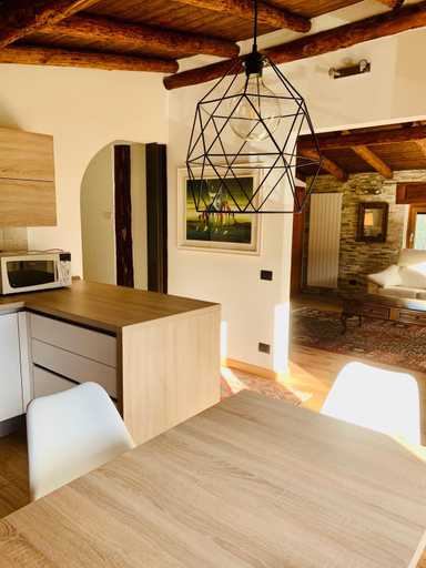 Others 4, Mansarda la soffitta, Belluno
