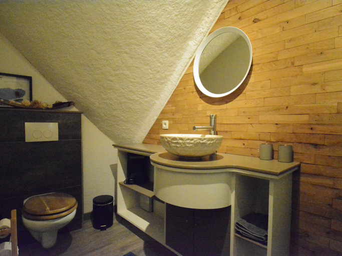 Bathroom 4, Chalet in Gesves With Terrace & Garden, Namur
