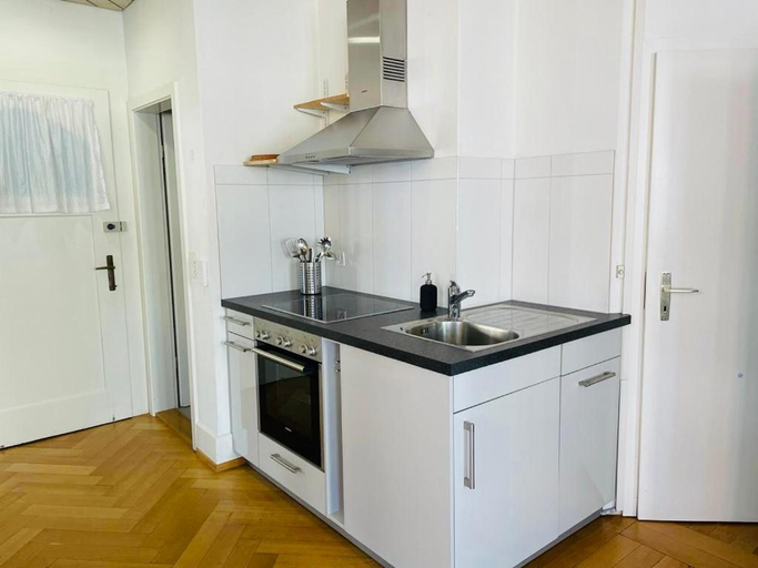 Others 3, Apartment Marktplatz 2, Basel