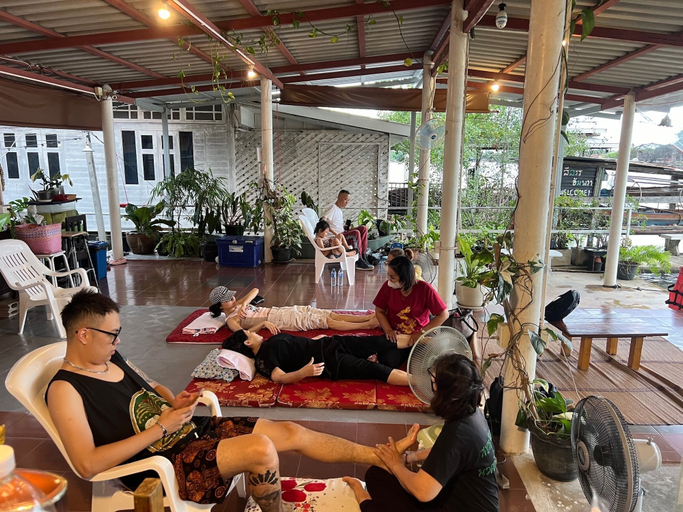 Food & Drinks 5, Se Sun Amphawa, Amphawa
