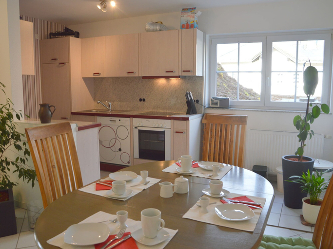 Others 5, Beautiful Holdiday Home in Ulmen Near the Lake, Cochem-Zell