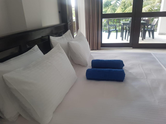 Bedroom 2, Waves Hiri Sea View, Dickwella