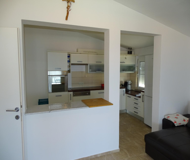 Others 2, Apartmani David, Vir