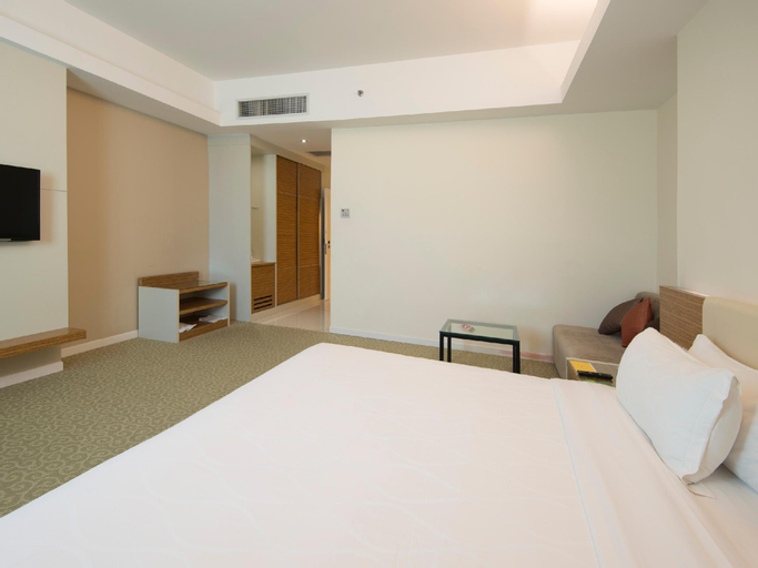 Bedroom 13
