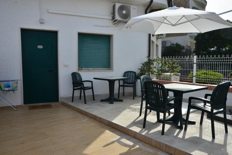 Others 2, Residence Airone, Campobasso