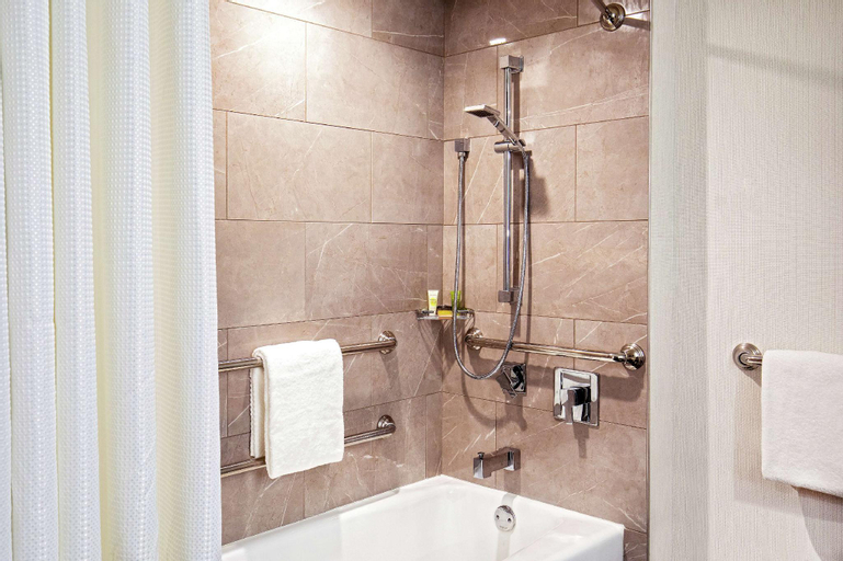 Bathroom 4
