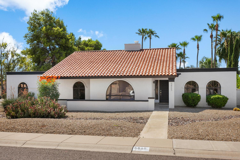 2, Desert Daydreams, Maricopa