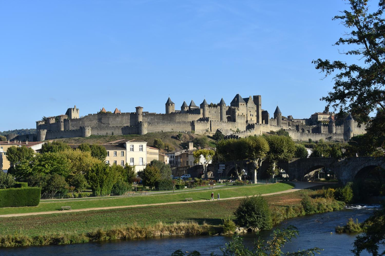 Exterior & Views 1, Les Gites de Laure - L'Or Vert, Appartement avec Vue sur le Chateau, Parking Prive, Climatisation, N, Aude