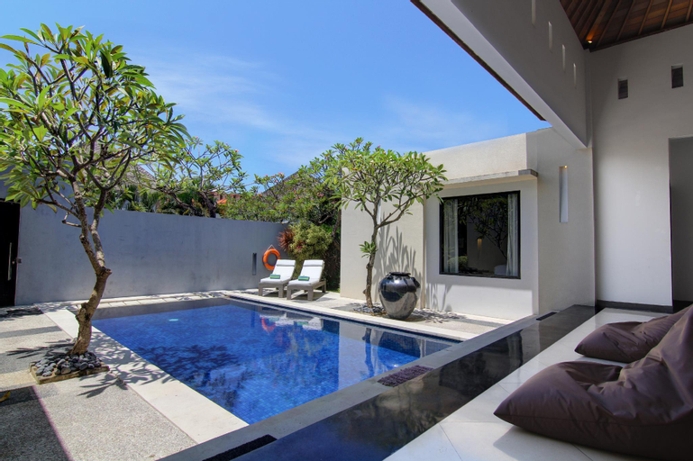 Swimming Pool 1