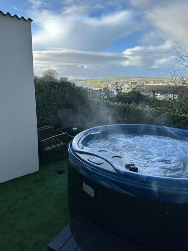 2, HillTop View 'Sleeping 5 guests', Derry and Strabane