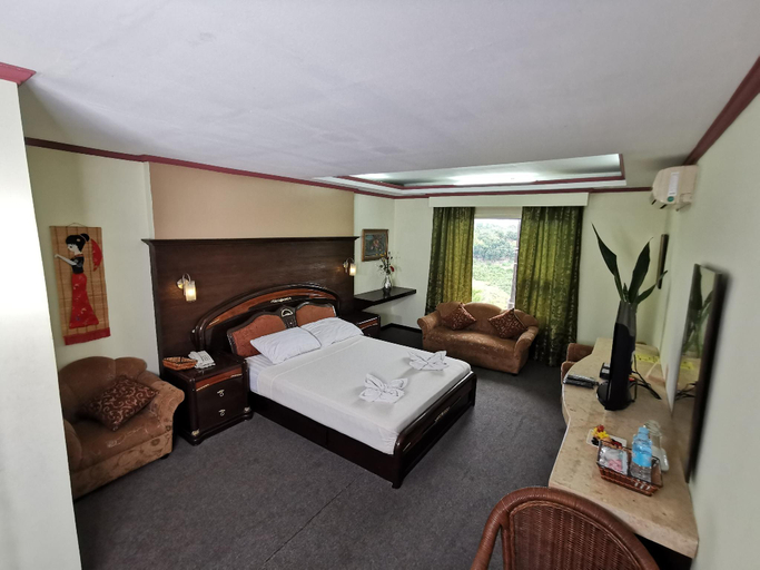 Bedroom 13