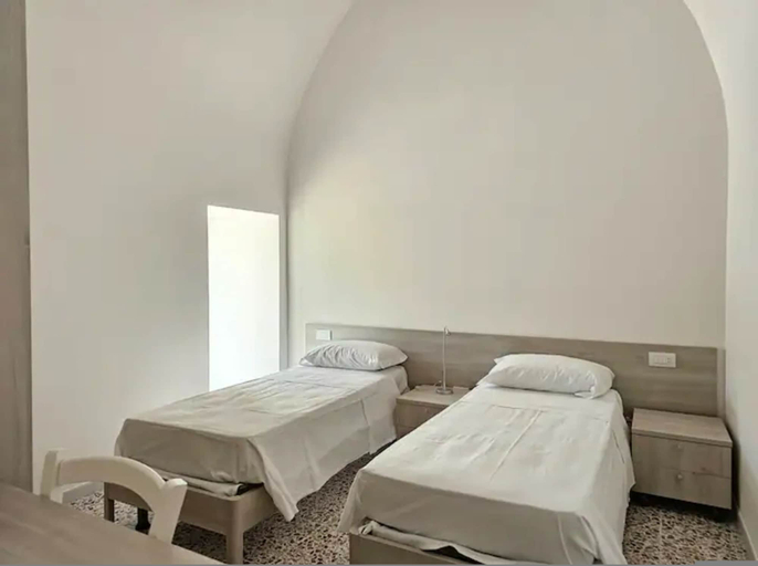 Room 4, Dimora Campanile Galleppa, Bari