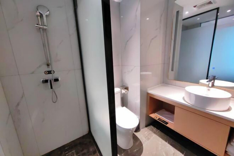 Bathroom 4, Meitian Holiday Hotel (Shaanxi University of Technology), Hanzhong