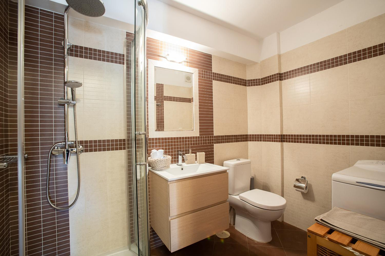 Others 5, Villa Linda, Peloponnese