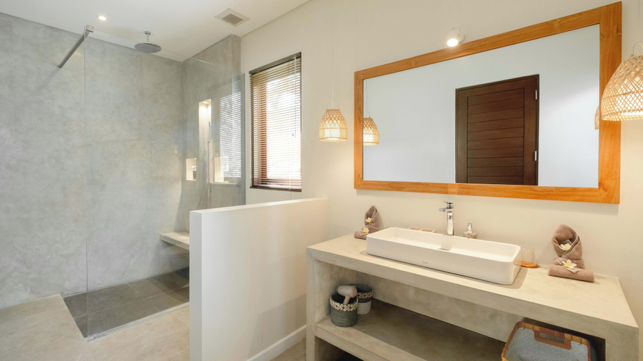 Bathroom 3, Villa Nikaia by Villa Finder, Badung