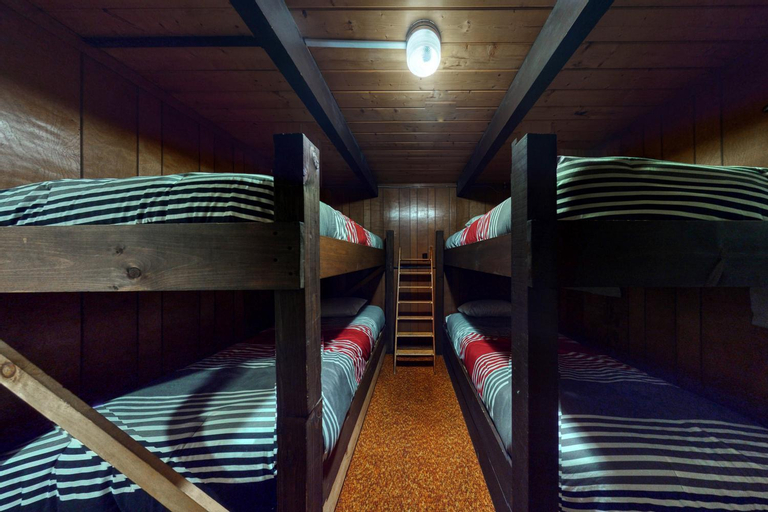 Bedroom 2, White Mountain Escape, Carroll