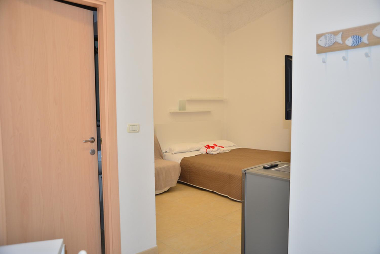 Others 5, Residence Airone, Campobasso