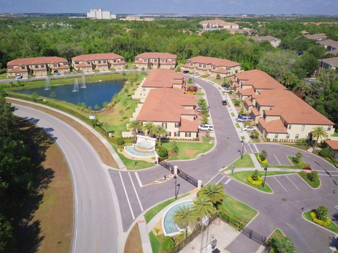 Tropical Fountains condo, Osceola