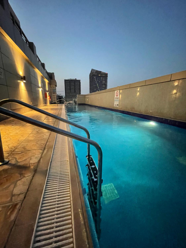 Sport & Beauty 2, Big studio, Dubai SportCity, parking included, Dubai