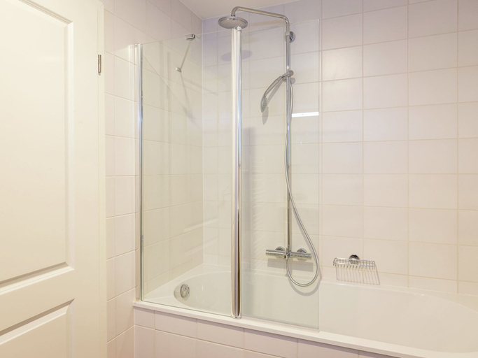 Bathroom 5, Cozy Holiday Home in Gedinne near Forest, Namur
