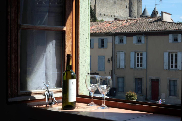 Exterior & Views 5, Les Gites de Laure - L'Or Vert, Appartement avec Vue sur le Chateau, Parking Prive, Climatisation, N, Aude