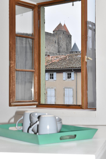 Others, Les Gites de Laure - L'Or Vert, Appartement avec Vue sur le Chateau, Parking Prive, Climatisation, N, Aude