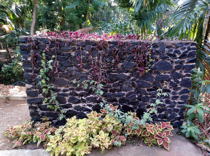 Others 2, Hotel Yelona, Kegalle