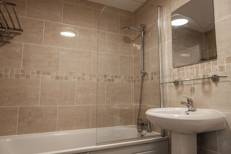 Bathroom 3, The Craig-Y-Don Hotel, Blackpool