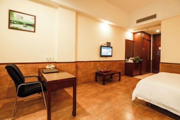 Bedroom 2, Hang Seng Business Hotel Dongguan (Huayang Lake), Dongguan