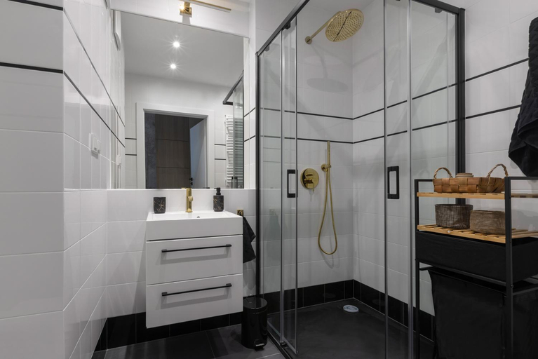 Bathroom 3, Glow Apartments, Gdansk Slaska 12, Gdańsk City