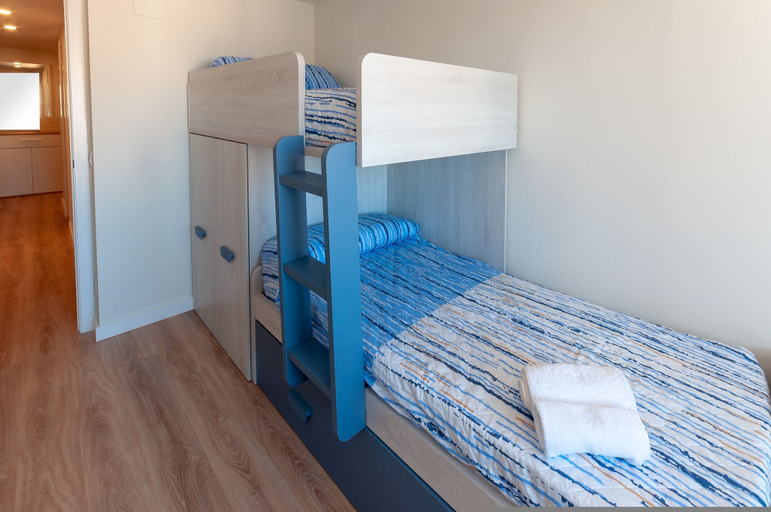 Bedroom 5, Torres Del Mar - Apartment In Grau I Platja, Valencia