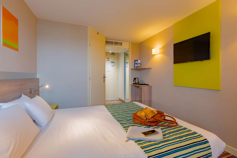 Bedroom 12