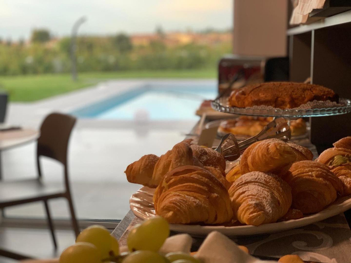 Food & Drinks 4, B&B Lough, Verona