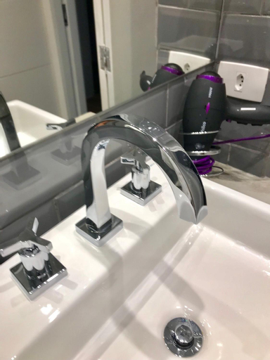 Bathroom 12