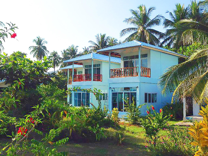 Exterior 2