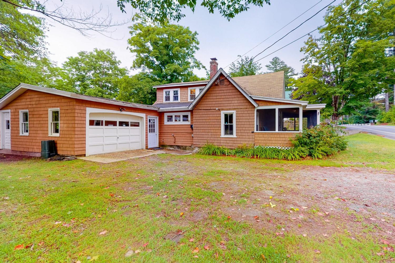 Retreat in North Woodstock, Grafton
