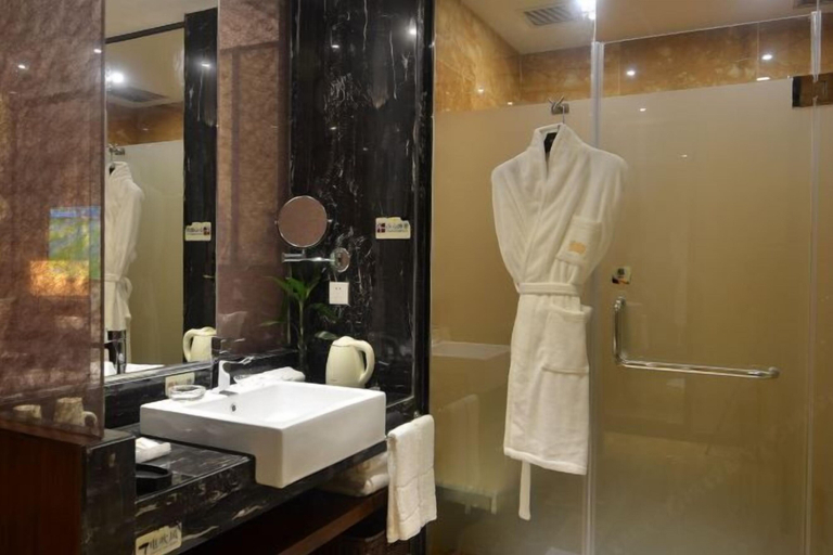 Bathroom 3, Xiangtan Mingyi Hotel (Bantang City Railway Station Store), Xiangtan