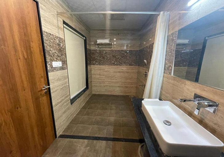 Bathroom 3, LAS CABANAS RESORT , Ajmer