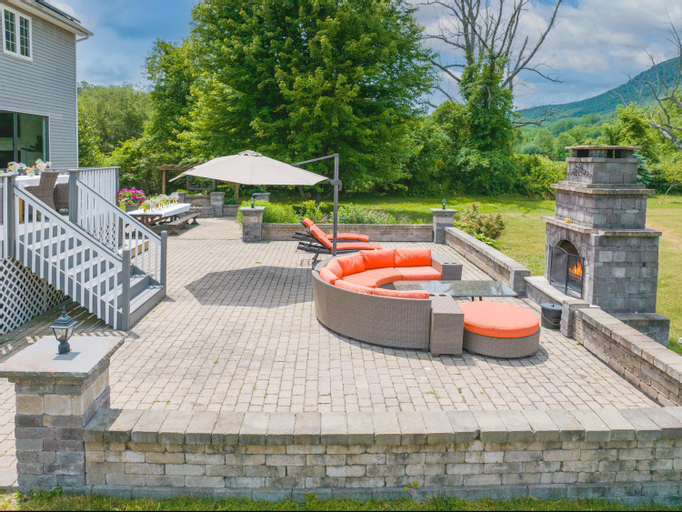 Malkita’s Mountain View Villa, Orange