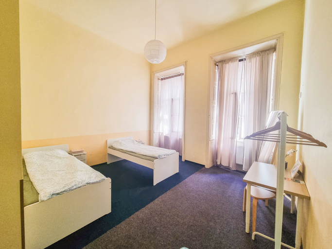 Bedroom 3, korea town, Praha 1