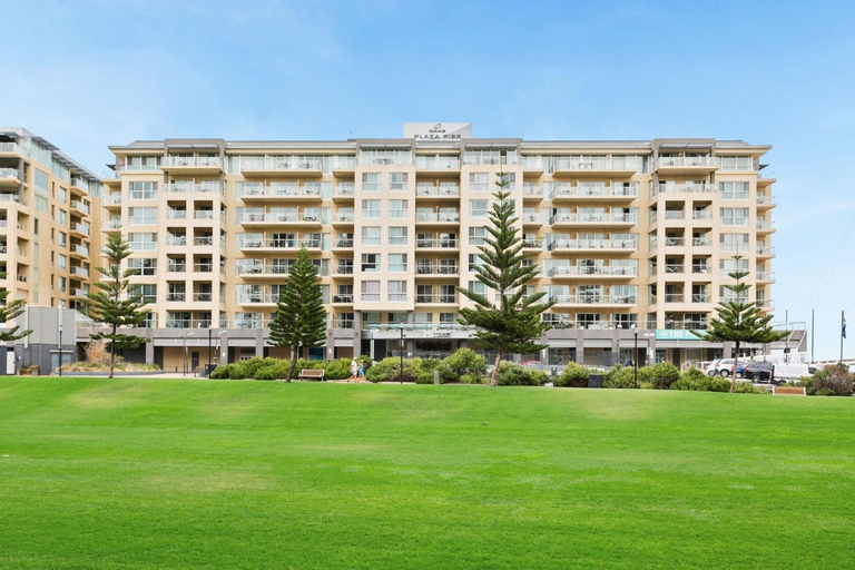 Exterior & Views 1, Belle Escapes - Park View Studio at The Pier, Adelaide