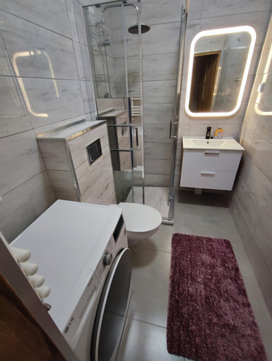 Bathroom 2, Apartamenty Wola, Warsaw
