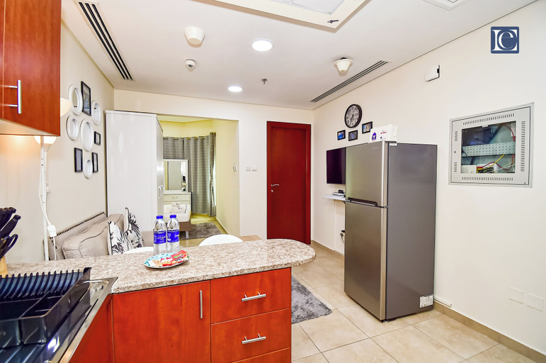 Room 5, ELN - Cozy Budget Studio in JLT Metro, Dubai