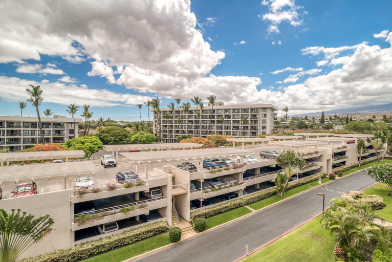 Maui Banyan H506 condo, Maui