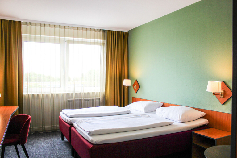 Bedroom 4, Good Morning + Berlin City East, Berlin