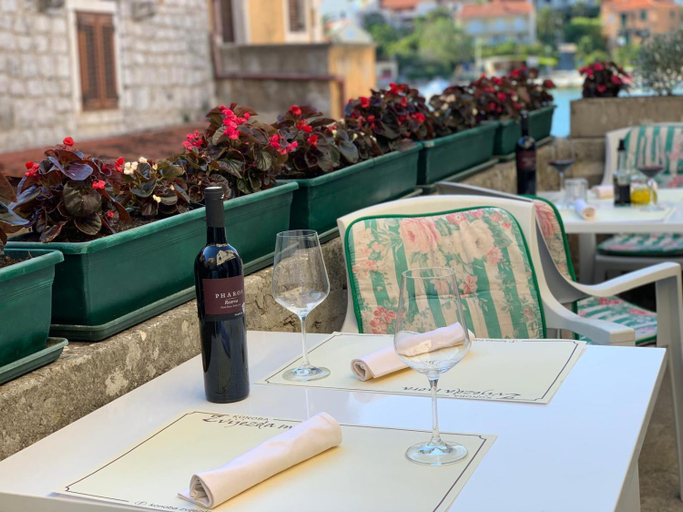 Others 4, Residence Bella, Stari Grad