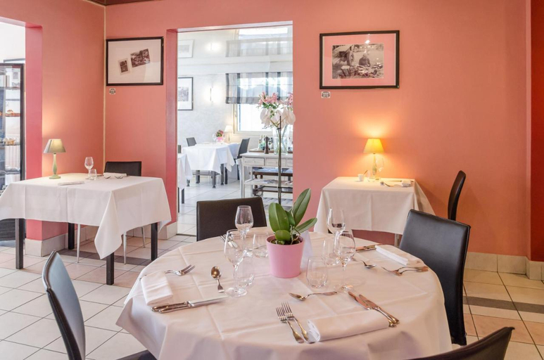 Food & Drinks 4, Logis Hotel Le Pont Bernet, Gironde