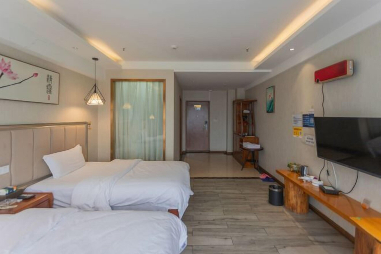 Bedroom 3, Blue Moon Hotel, Kunming