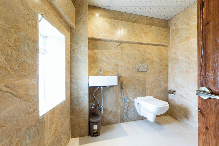 Bathroom 4, Hotel Imperial, Mumbai City