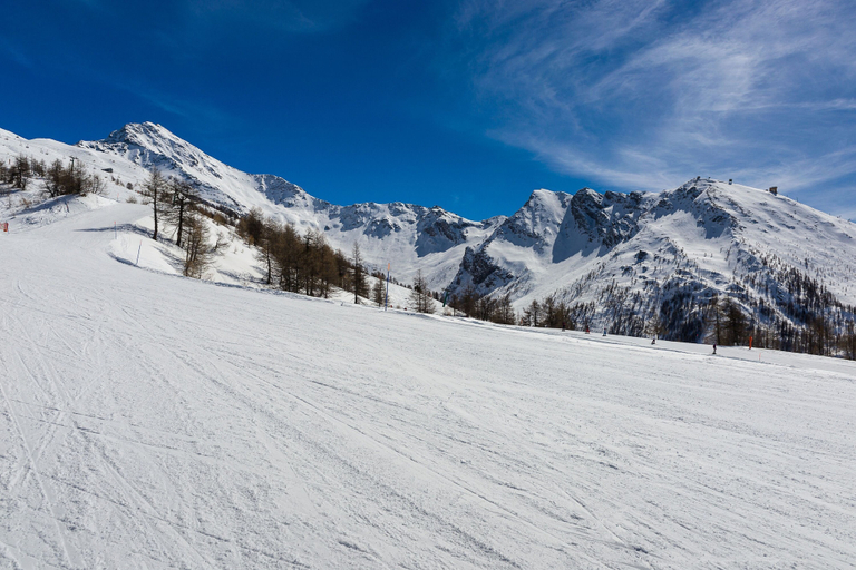Room 5, Grange Hike Ski - 33C Sestriere, Torino
